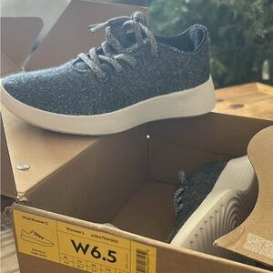 Allbirds Women's Dark Gray Wool Runners